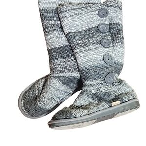 Muk Luk Slipper Boots Womens Size 7 Gray Knit Mid Calf A La Mode Stripe